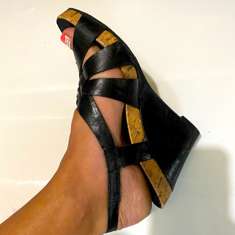 Size 8 black wedges